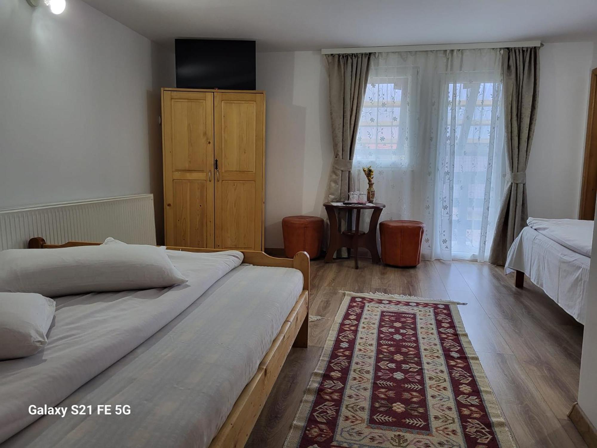 Pensiunea La Mamaie Cheia  Ruang foto
